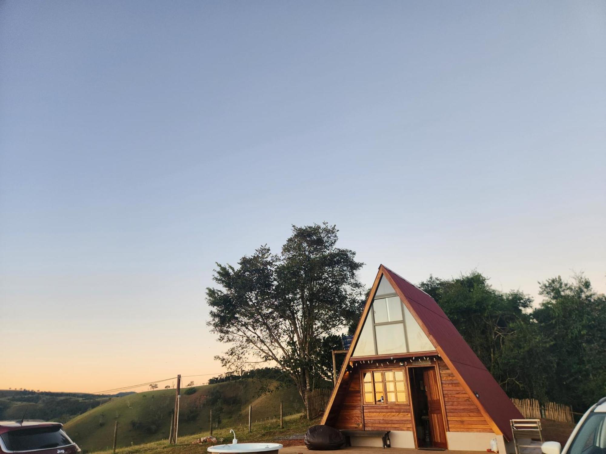 Suisse Chalet By Montjacui - Com Jacuzzi Cunha Exterior foto